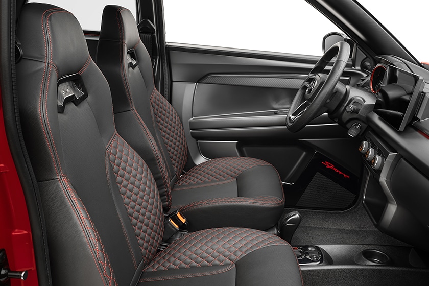 Ligier JS60, de SUV brommobiel interieur